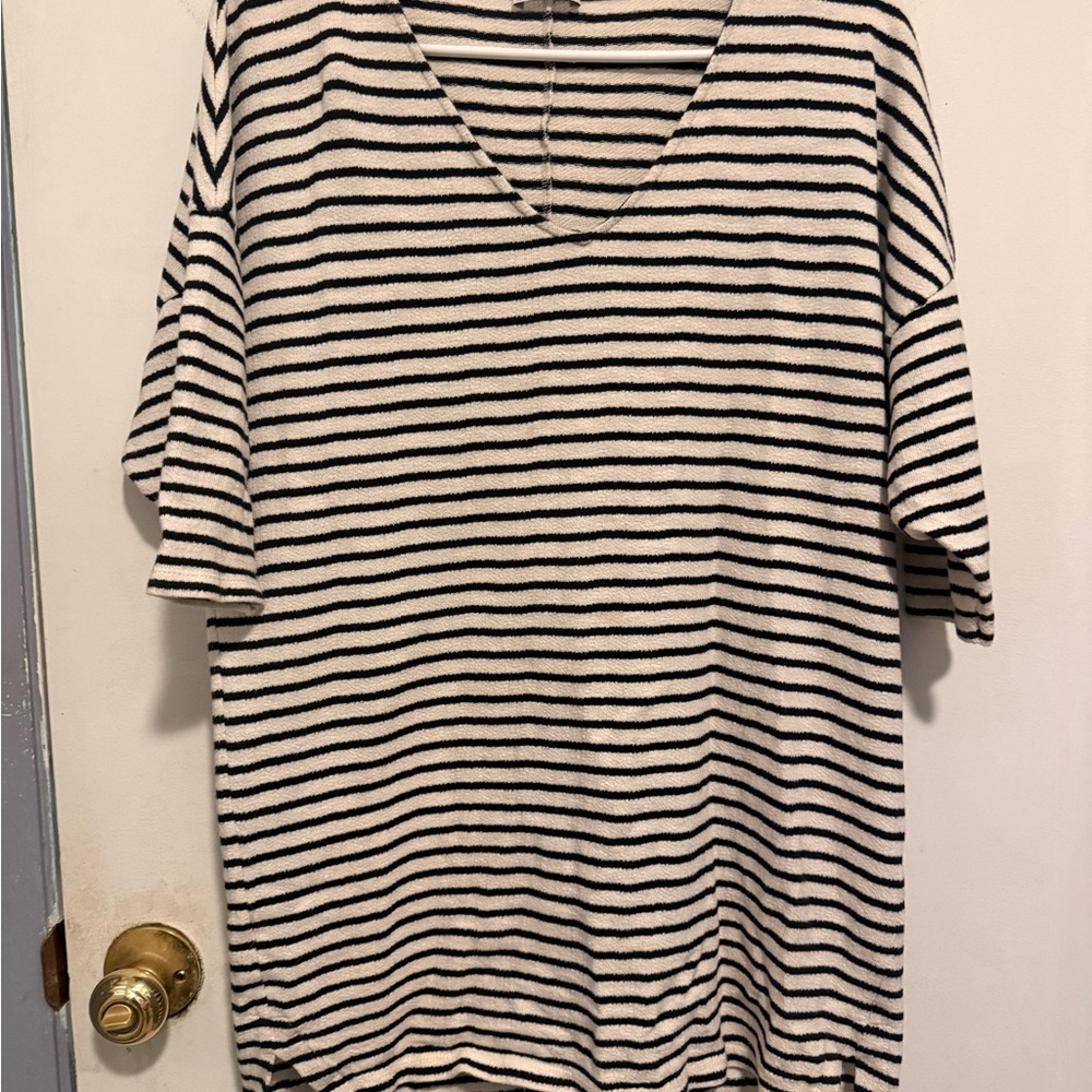 Zara Collection Striped V‑Neck Tunic Top - Black and White